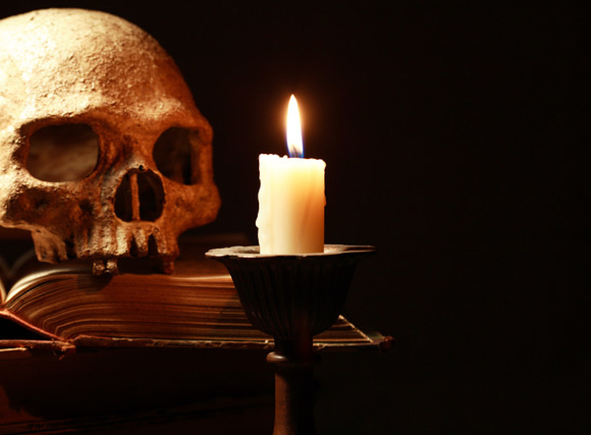 Death Comes to Elsinore