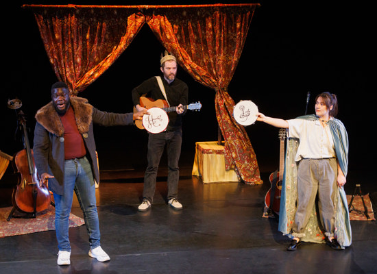 Shakespeare in a Suitcase - Hamlet